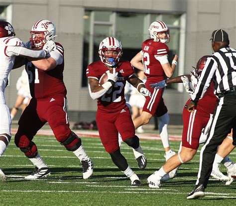 umass vs uconn football